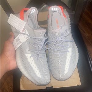 Yeezy boost 350 v2 tail light